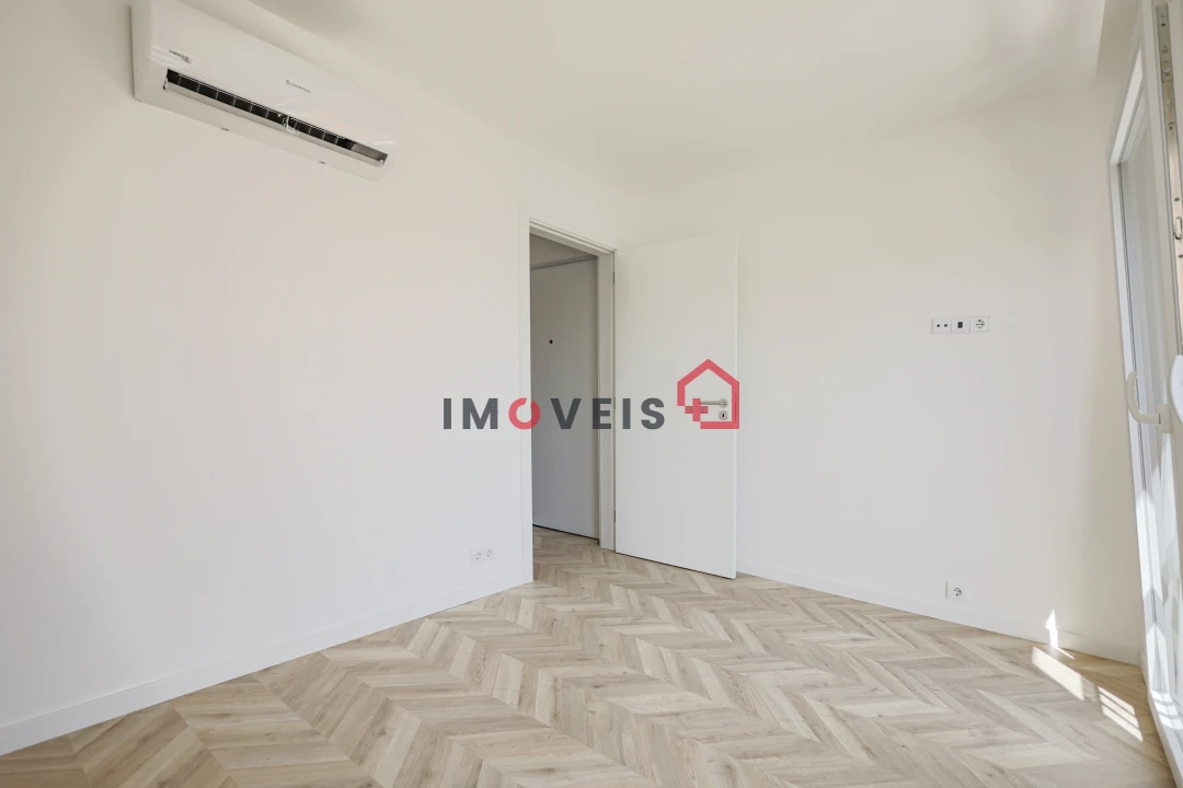 Apartamento T1 para Venda em Leiria, Pousos, Barreira e Cortes Foto 7