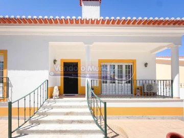 Moradia T4 para Venda em Benavente