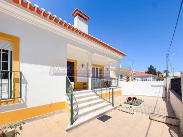 Moradia T4 para Venda em Benavente