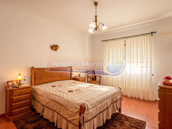 Moradia T4 para Venda em Benavente Foto 13