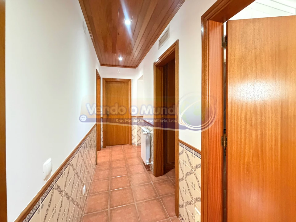 Moradia T4 para Venda em Benavente Foto 17