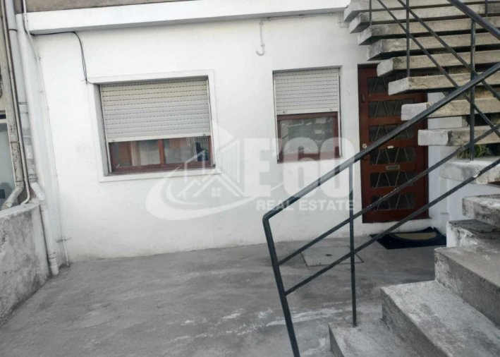 Apartamento T1 para Venda em Oliveira do Douro Foto 9