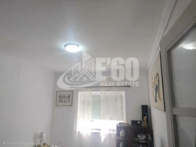Apartamento T1 para Venda em Oliveira do Douro Foto 8