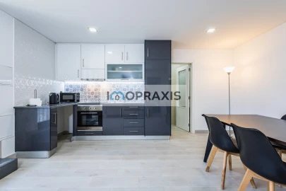Apartamento T1 para Venda em Leiria, Pousos, Barreira e Cortes