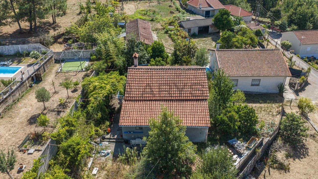 Moradia T2 para Venda em Vilela, São Cosme e São Damião e Sá Foto 2