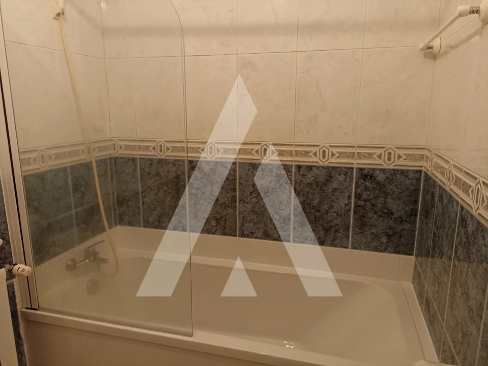 Apartamento T3 para Arrendamento em Santa Maria Maior e Monserrate e Meadela Foto 24