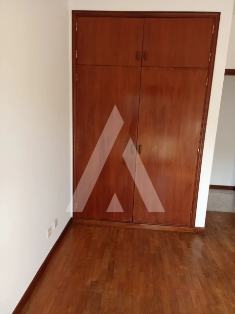Apartamento T3 para Arrendamento em Santa Maria Maior e Monserrate e Meadela