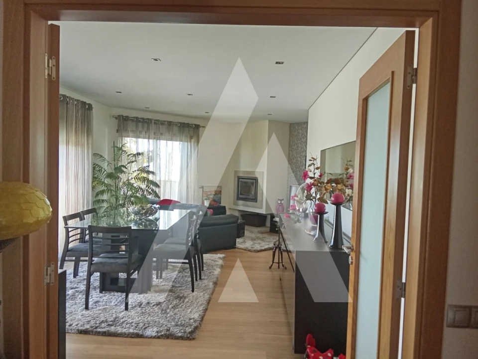 Apartamento T2 para Venda em Viseu Foto 1
