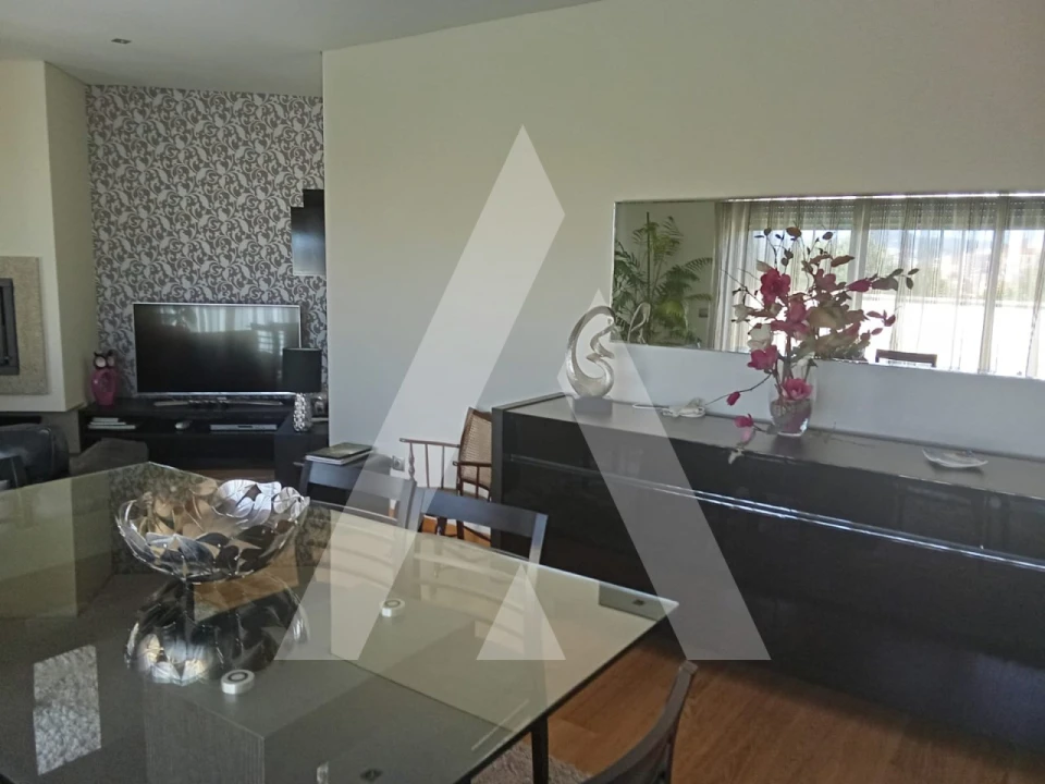 Apartamento T2 para Venda em Viseu Foto 4