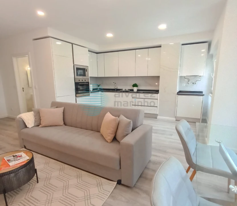 Apartamento T3 para Venda em Benfica Foto 4