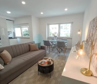 Apartamento T3 para Venda em Benfica