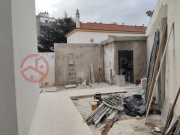Moradia T3 para Venda em Almada, Cova da Piedade, Pragal e Cacilhas
