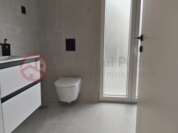Moradia T3 para Venda em Almada, Cova da Piedade, Pragal e Cacilhas