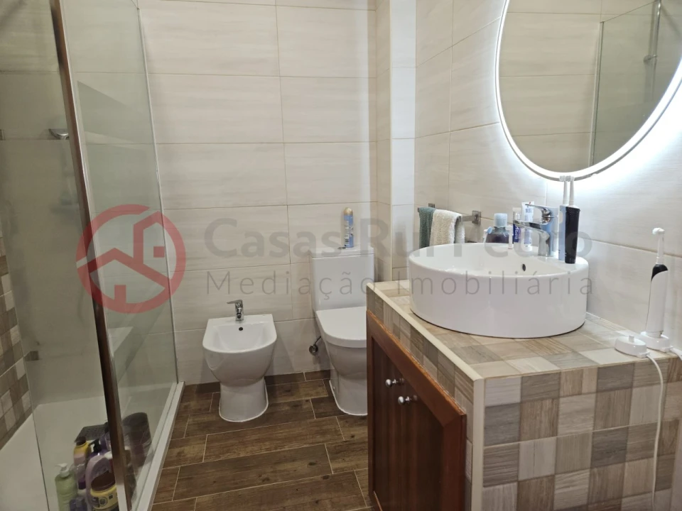 Moradia T3 para Venda em Gaio-Rosário e Sarilhos Pequenos Foto 21