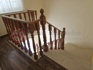 Moradia T3 para Venda em Gaio-Rosário e Sarilhos Pequenos