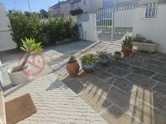 Moradia T3 para Venda em Gaio-Rosário e Sarilhos Pequenos Foto 26
