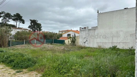 Terreno para Venda em Azeitão (São Lourenço e São Simão)