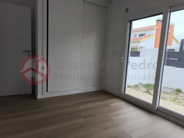 Moradia T3 para Venda em Fernao Ferro