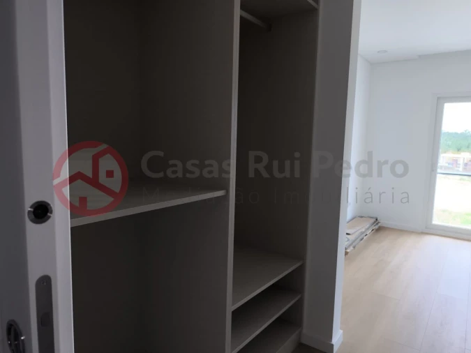 Moradia T3 para Venda em Fernao Ferro Foto 18