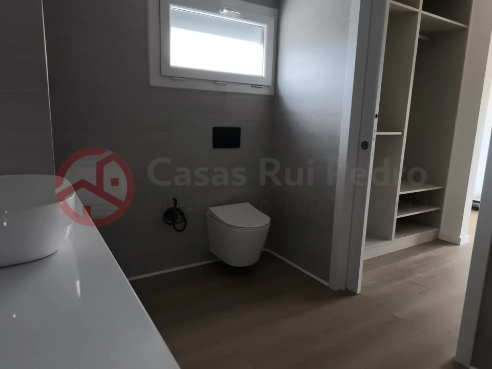 Moradia T3 para Venda em Fernao Ferro Foto 27