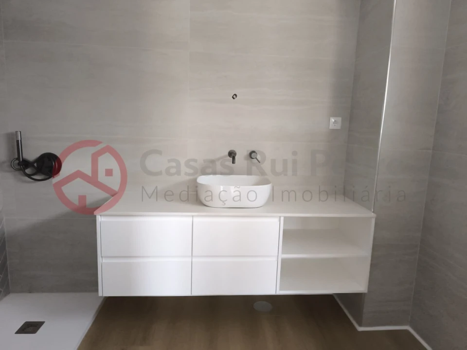 Moradia T3 para Venda em Fernao Ferro Foto 21