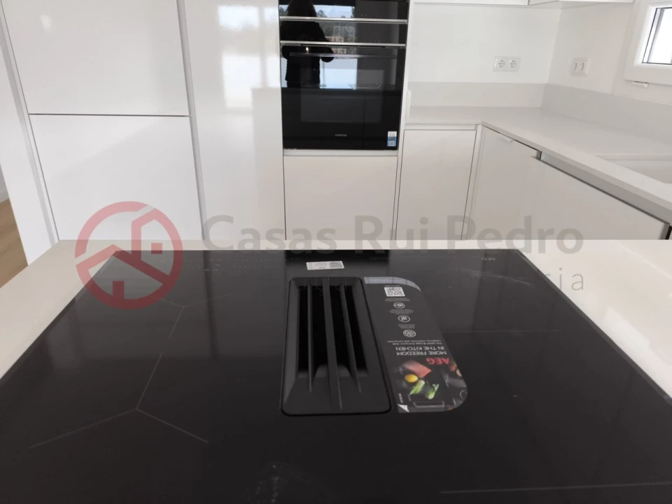 Moradia T3 para Venda em Fernao Ferro Foto 4