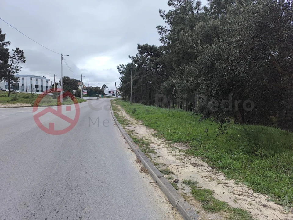 Moradia T3 para Venda em Fernao Ferro Foto 31