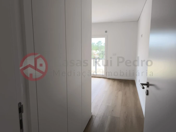 Moradia T3 para Venda em Fernao Ferro Foto 12
