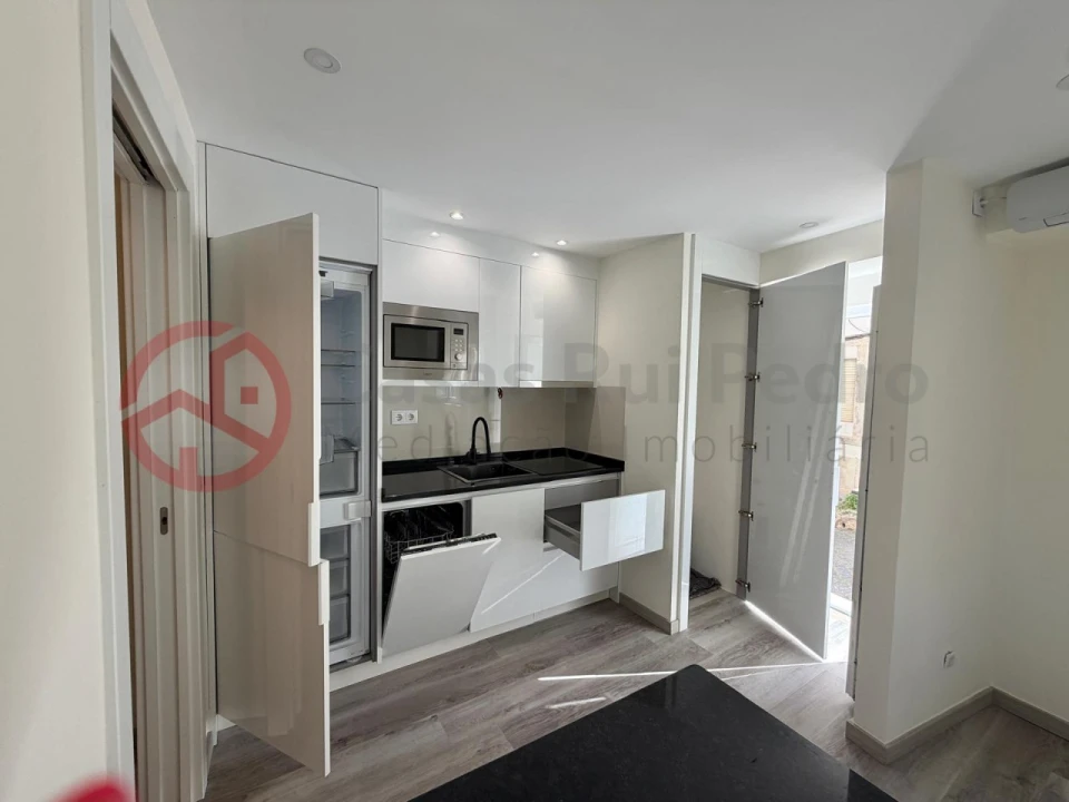 Apartamento T1 para Venda em São Vicente Foto 1