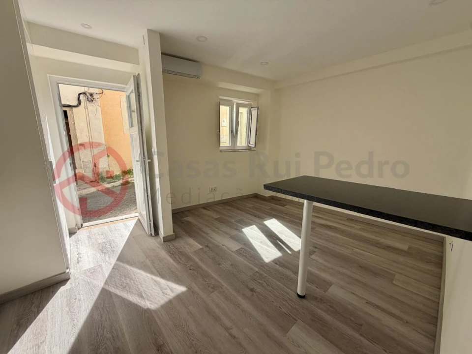 Apartamento T1 para Venda em São Vicente Foto 9
