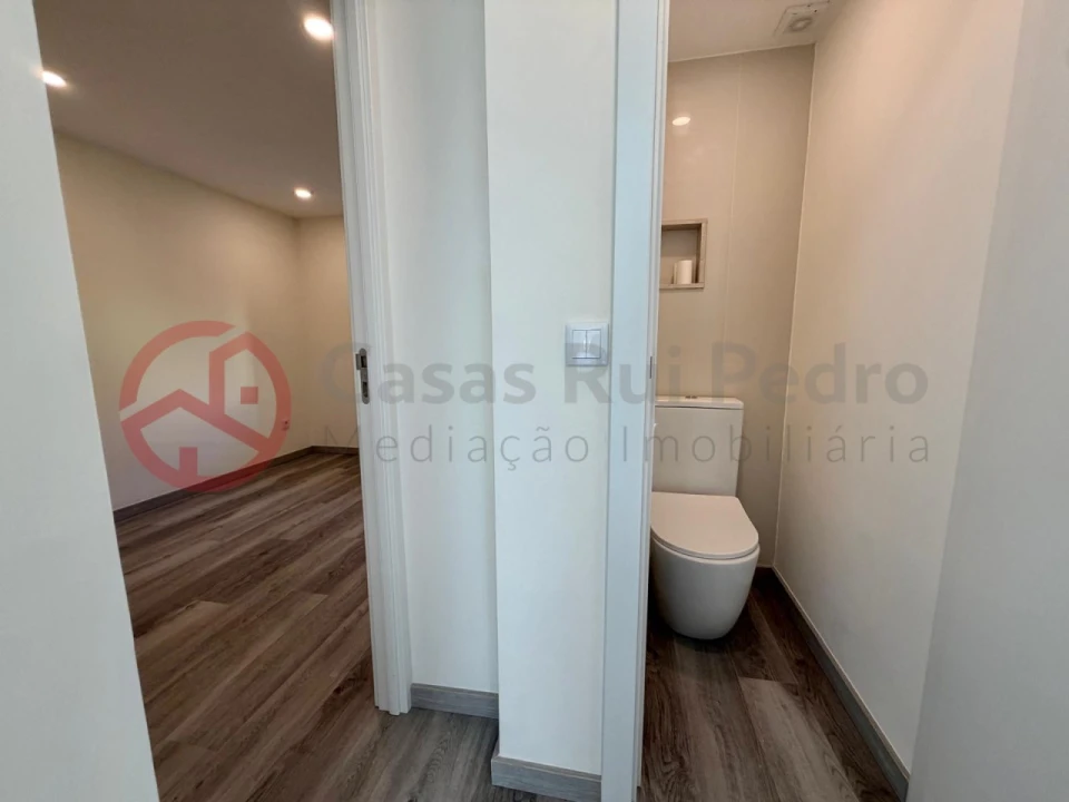 Apartamento T1 para Venda em São Vicente Foto 16