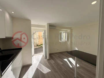 Apartamento T1 para Venda em São Vicente