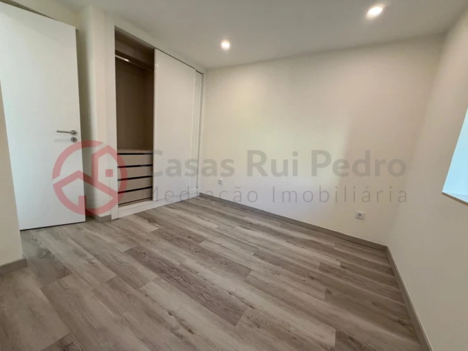 Apartamento T1 para Venda em São Vicente Foto 14