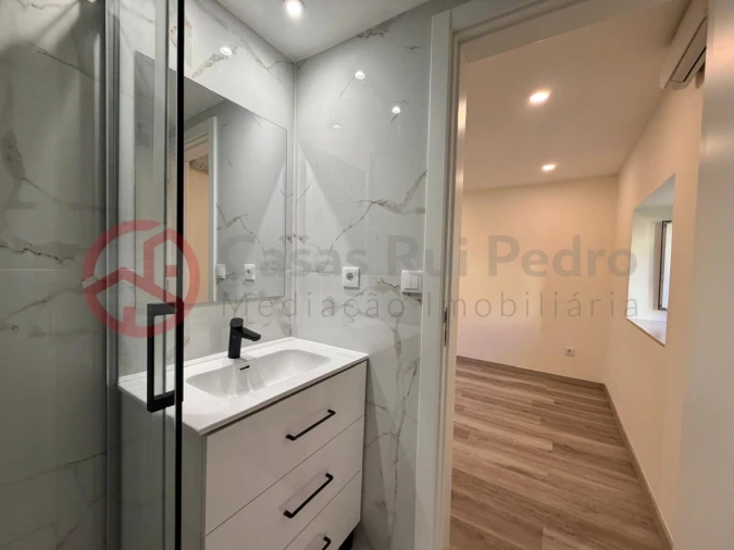 Apartamento T1 para Venda em São Vicente Foto 21