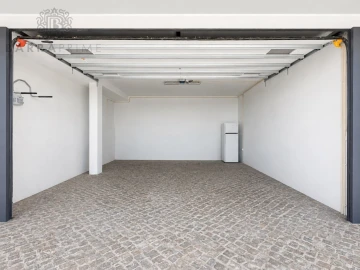 Moradia T4 para Venda em Loule (São Clemente)