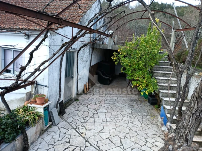 Moradia T2 para Venda em Espinhal Foto 2
