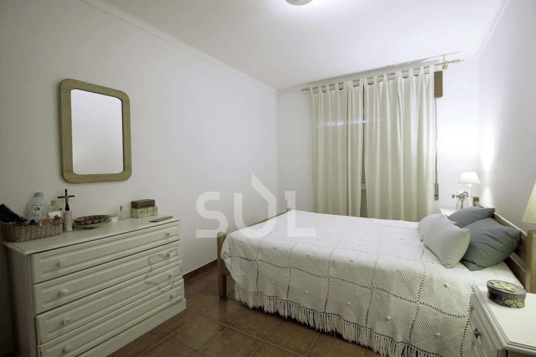 Apartamento T2 para Venda em Faro (Sé e São Pedro) Foto 14