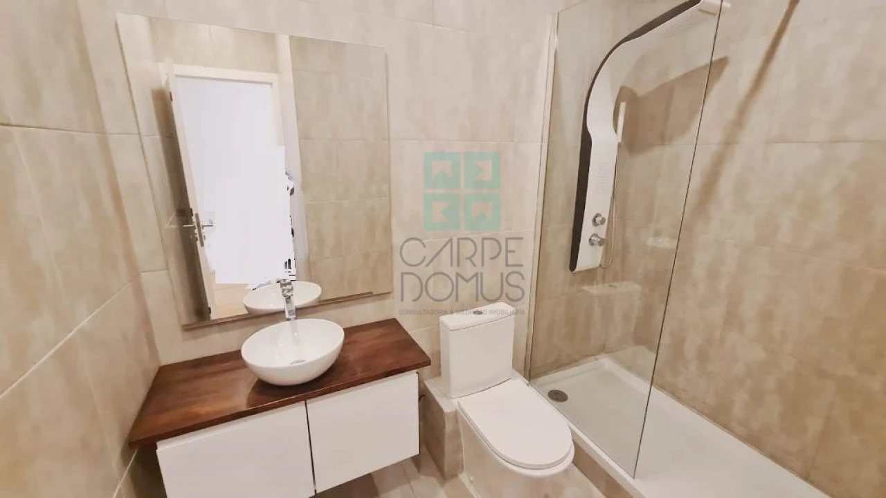 Apartamento T2 para Venda em Arroios Foto 53