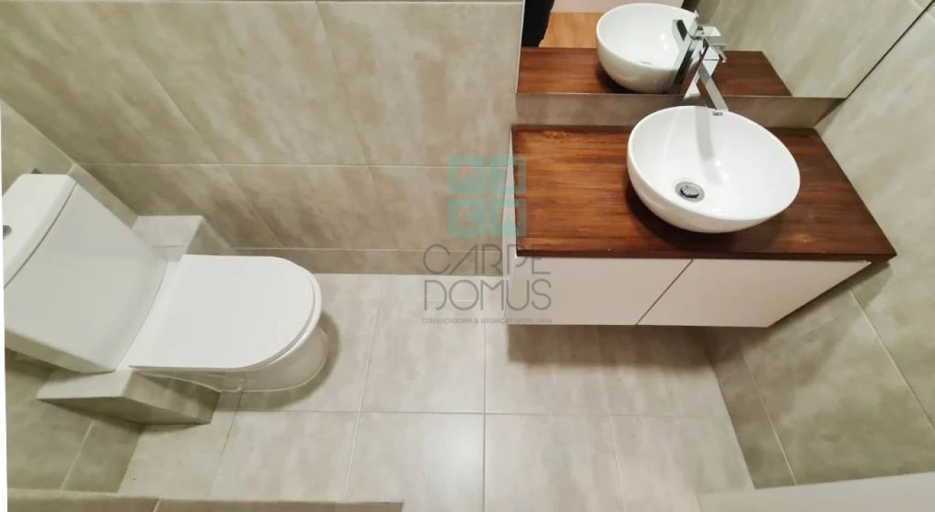 Apartamento T2 para Venda em Arroios Foto 11