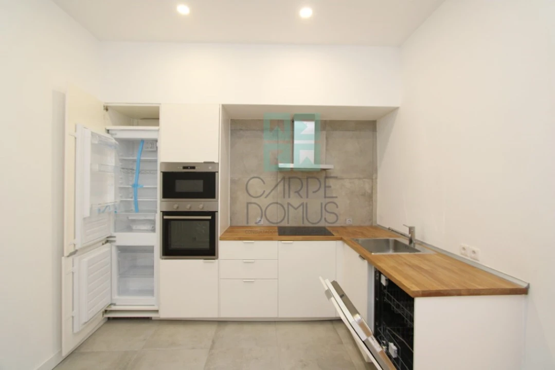 Apartamento T2 para Venda em Arroios Foto 18