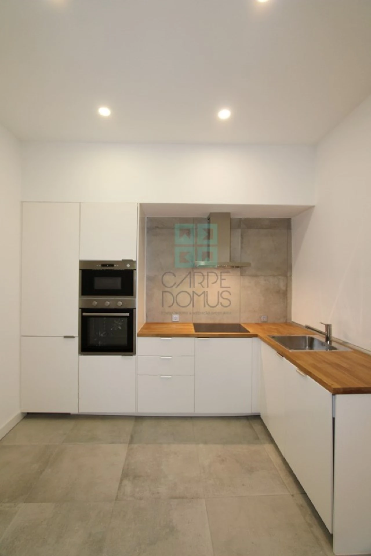 Apartamento T2 para Venda em Arroios Foto 19