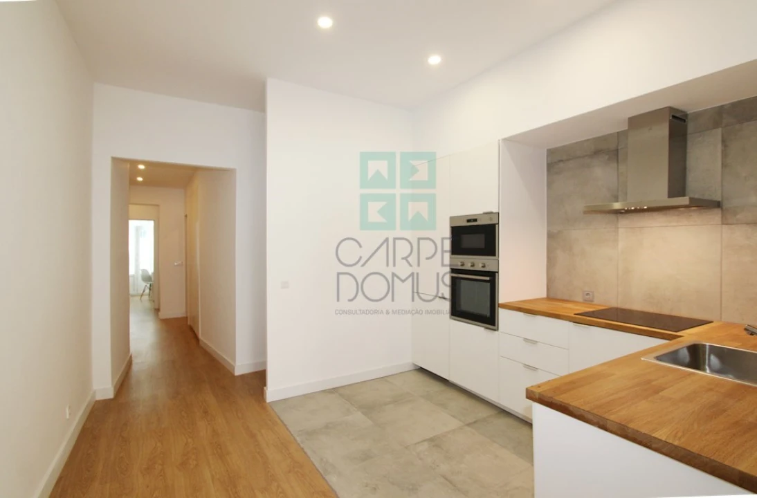 Apartamento T2 para Venda em Arroios Foto 30