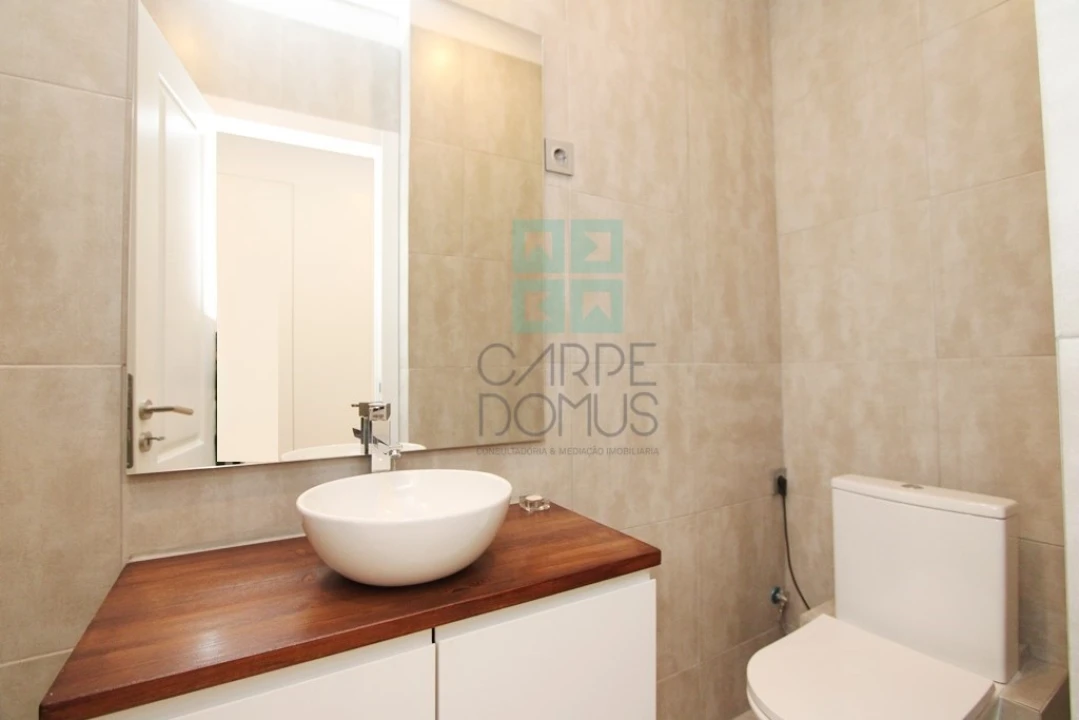 Apartamento T2 para Venda em Arroios Foto 31