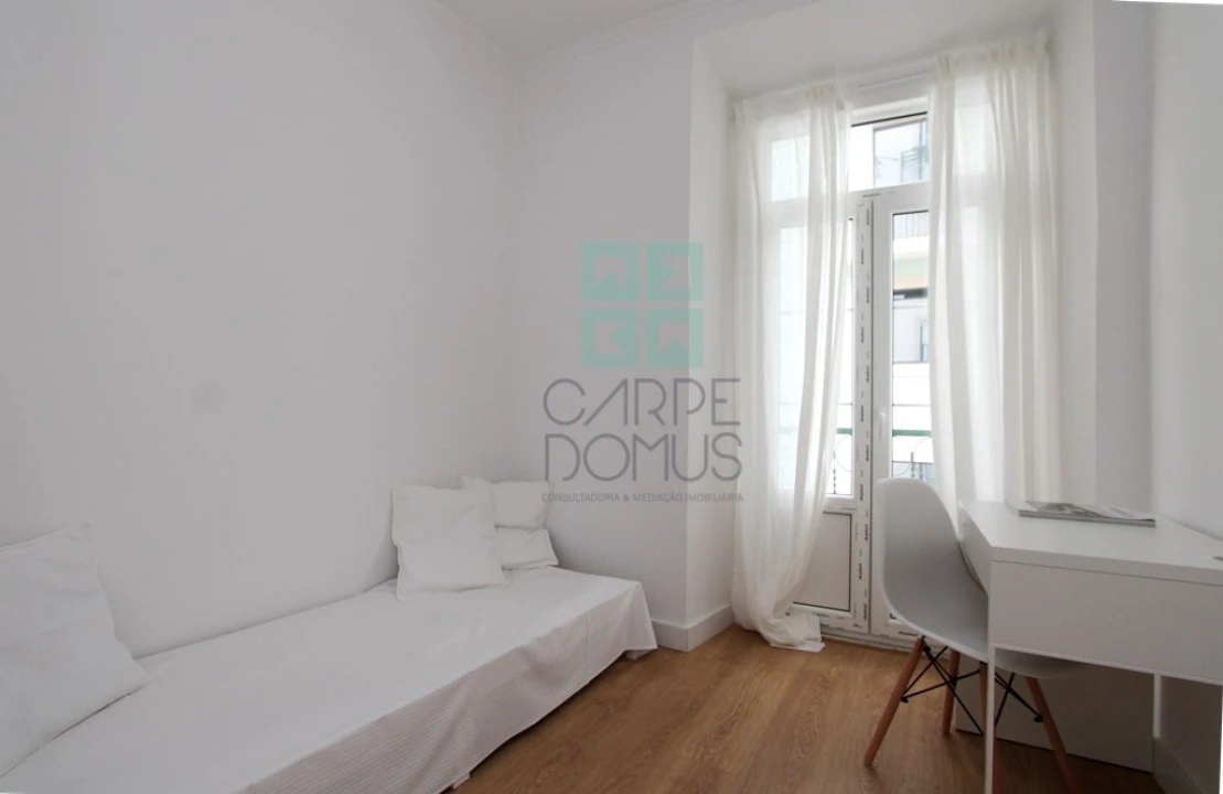 Apartamento T2 para Venda em Arroios Foto 37