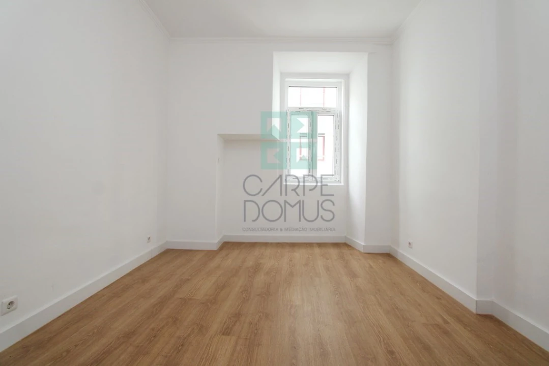 Apartamento T2 para Venda em Arroios Foto 45