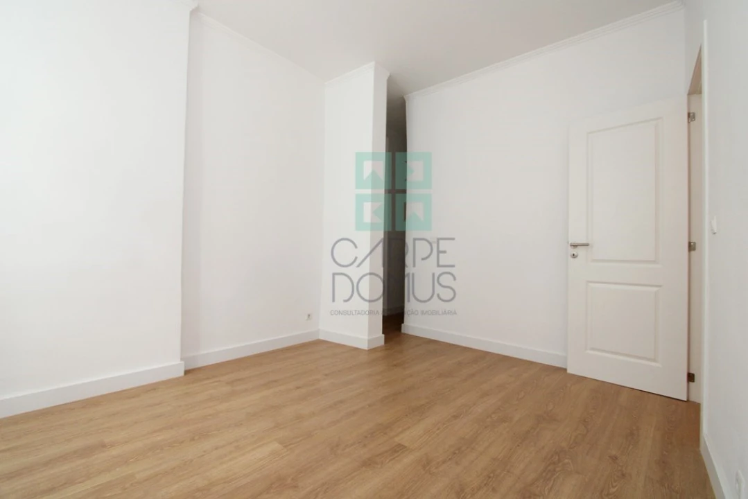 Apartamento T2 para Venda em Arroios Foto 46