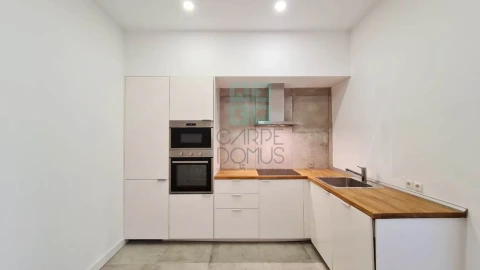 Apartamento T2 para Venda em Arroios