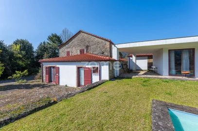 Quinta T5 para Venda em Covas