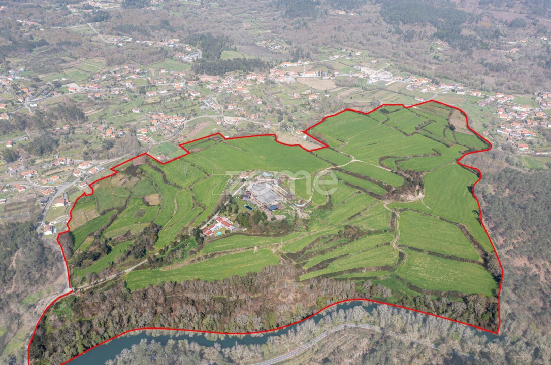 Quinta T5 para Venda em Covas Foto 3