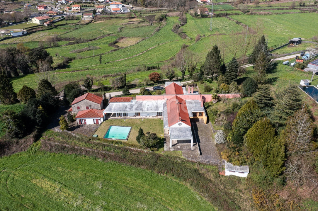 Quinta T5 para Venda em Covas Foto 2